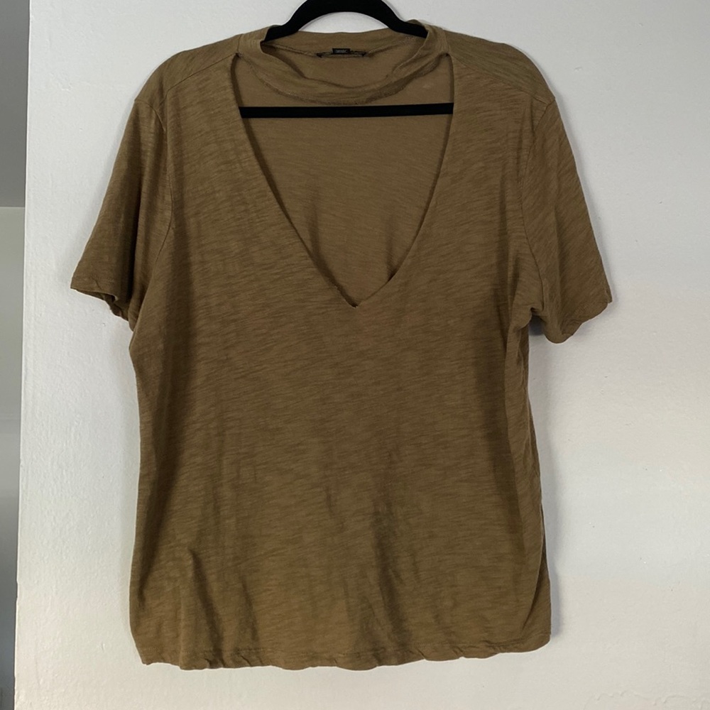 F21 Olive Green Low Rise Tee with Collar Cutout